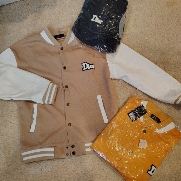 Size Medium Coat Jacket Bundle, Guess and Dior - Picture 17 of 17